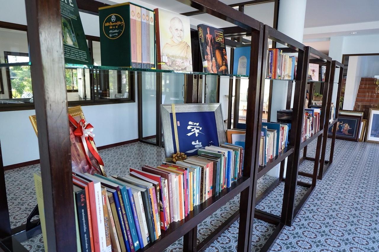 Menam Resort 나콘빠톰 외부 사진
