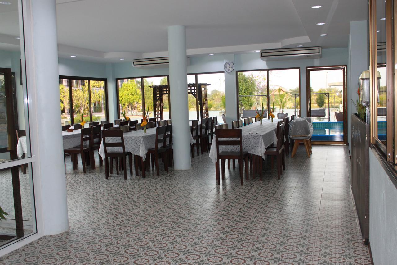 Menam Resort 나콘빠톰 외부 사진